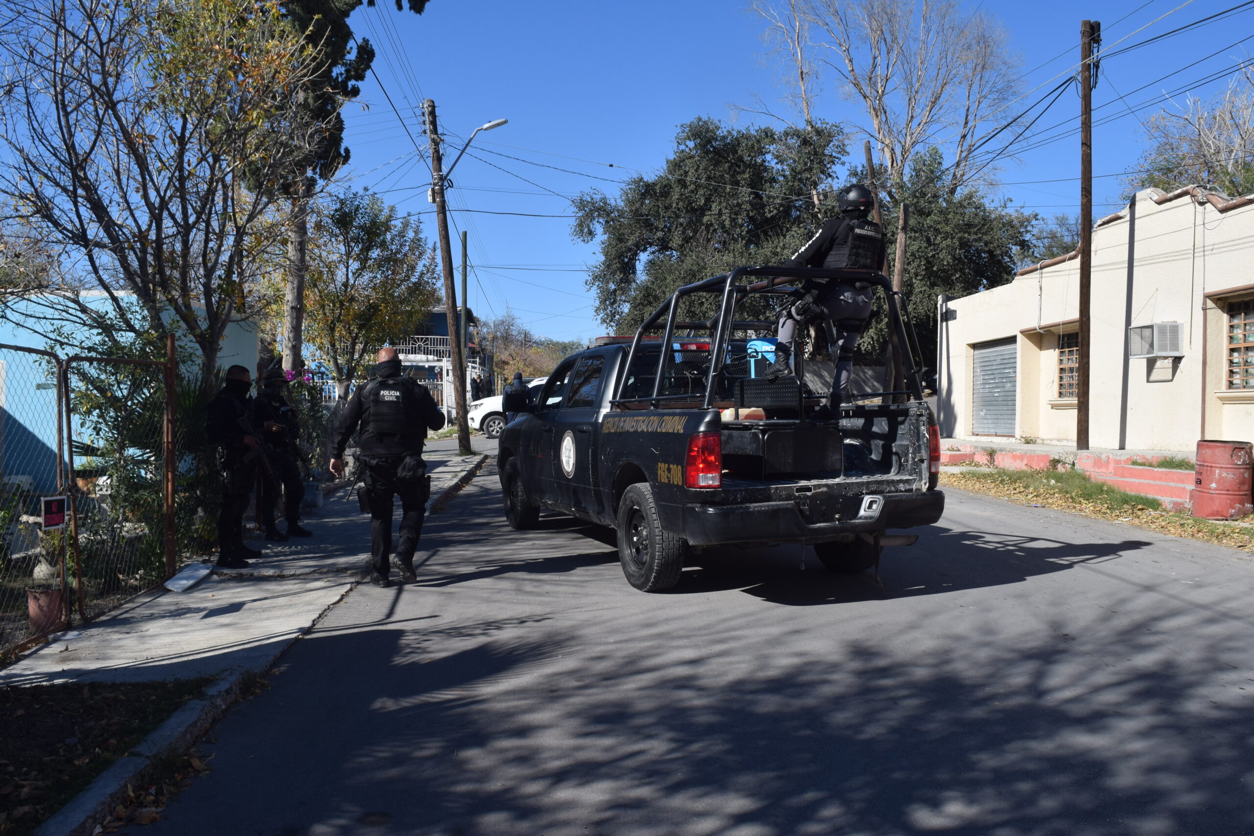 Sujeto amenaza con arma de fuego a policías en Piedras Negras K911